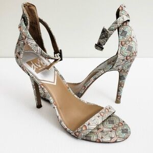 Dolce Vita Ankle Strap Block Heel Sandals Size 6